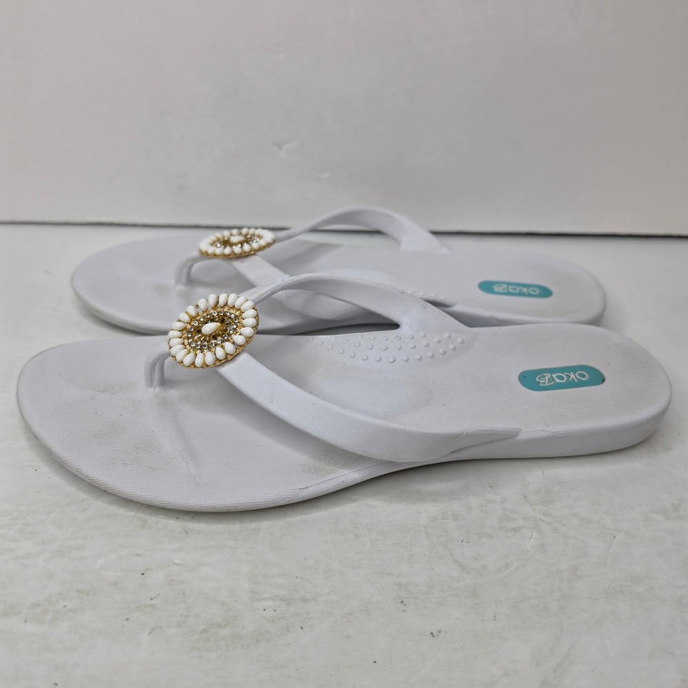 Oka-B Flip Flop Sandals Womens 9 White Beaded Medallion Rhinestone Comfort USA